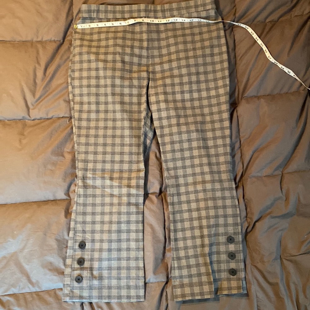 Never worn, Vera Wang pants